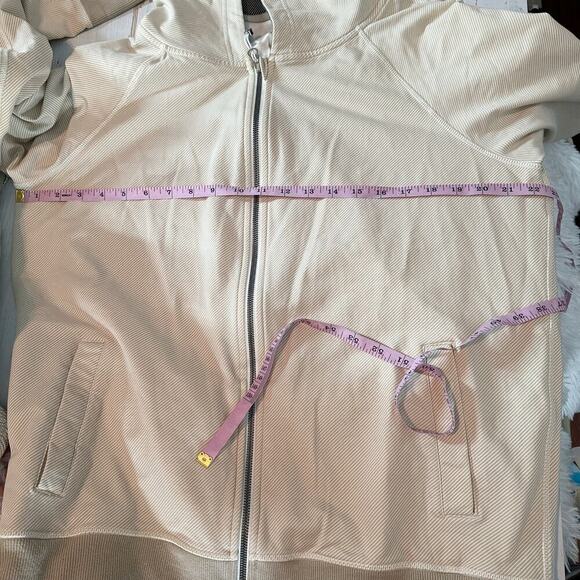 Lululemon Rollin with my Omies Hoodie Size 10 Mojave Tan Terry Back Vented - Picture 10 of 12